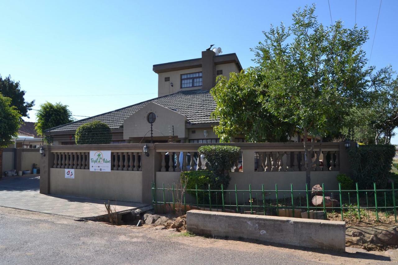 Triple Palms Bed And Breakfast Gaborone Exterior foto